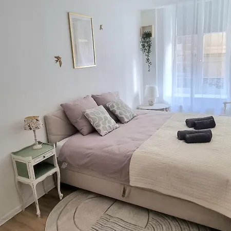 Appartamento Paris'sed Le Charme Et L'élégance Du Style Parisien à Deux Pas Du Château *