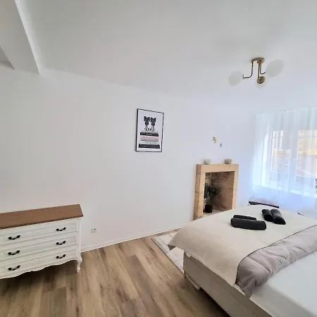 Appartamento Paris'sed Le Charme Et L'élégance Du Style Parisien à Deux Pas Du Château Sedan